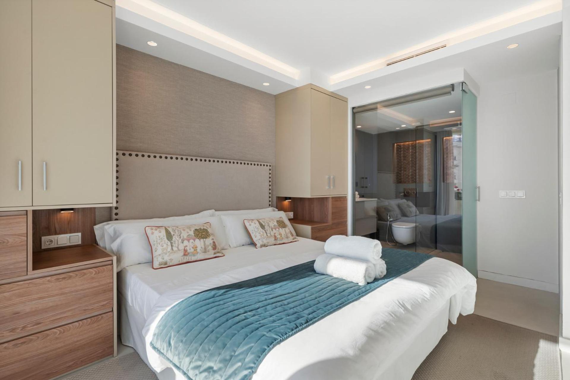 Beach Front Apartment With Pool Марбеля Екстериор снимка